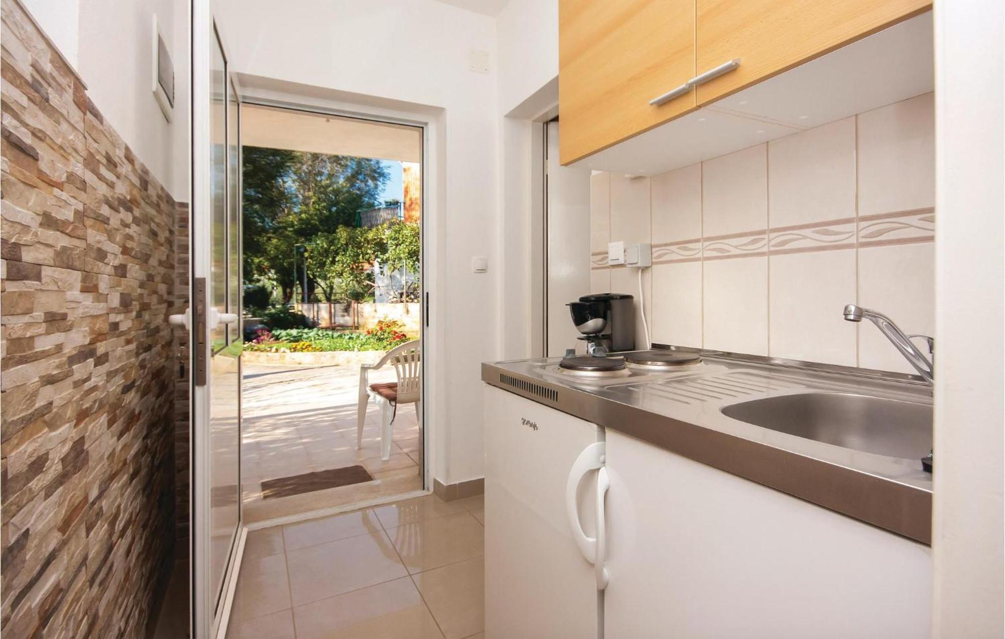 Nice Apartment In Raslina With House Sea View Buitenkant foto